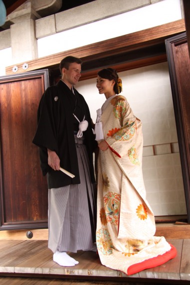 神社　和装婚　国際結婚