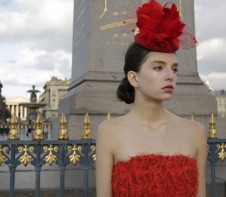 paris　red dress